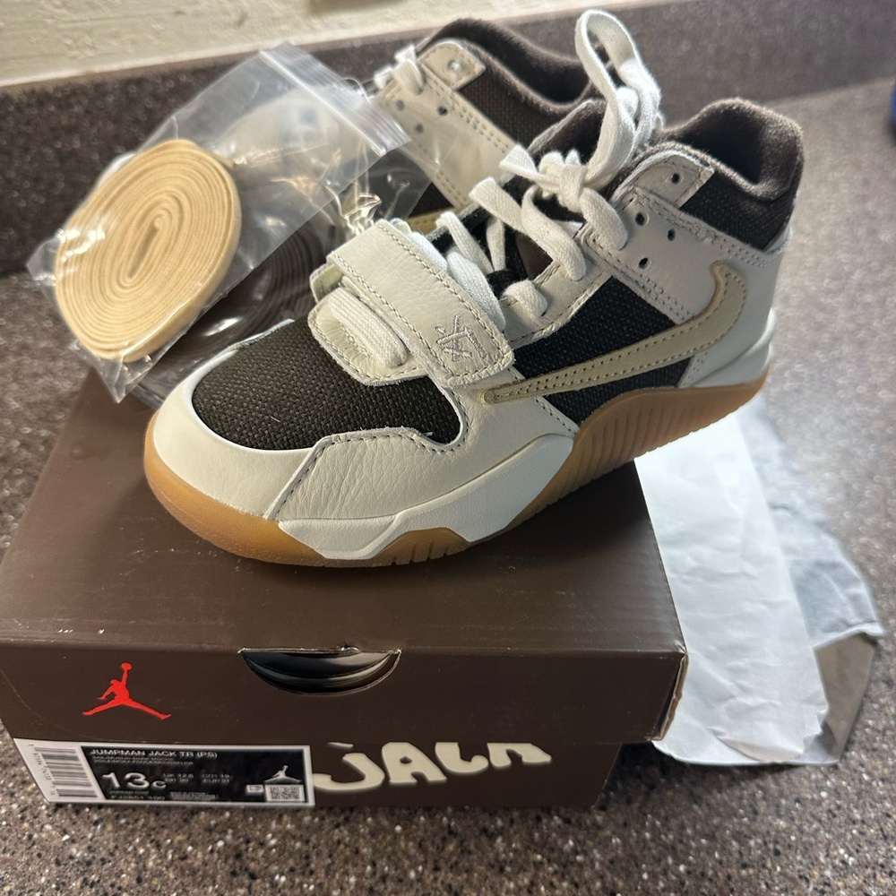 Travis Scott Jump man Kids shoes